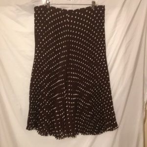 Pleated polka Dot skirt